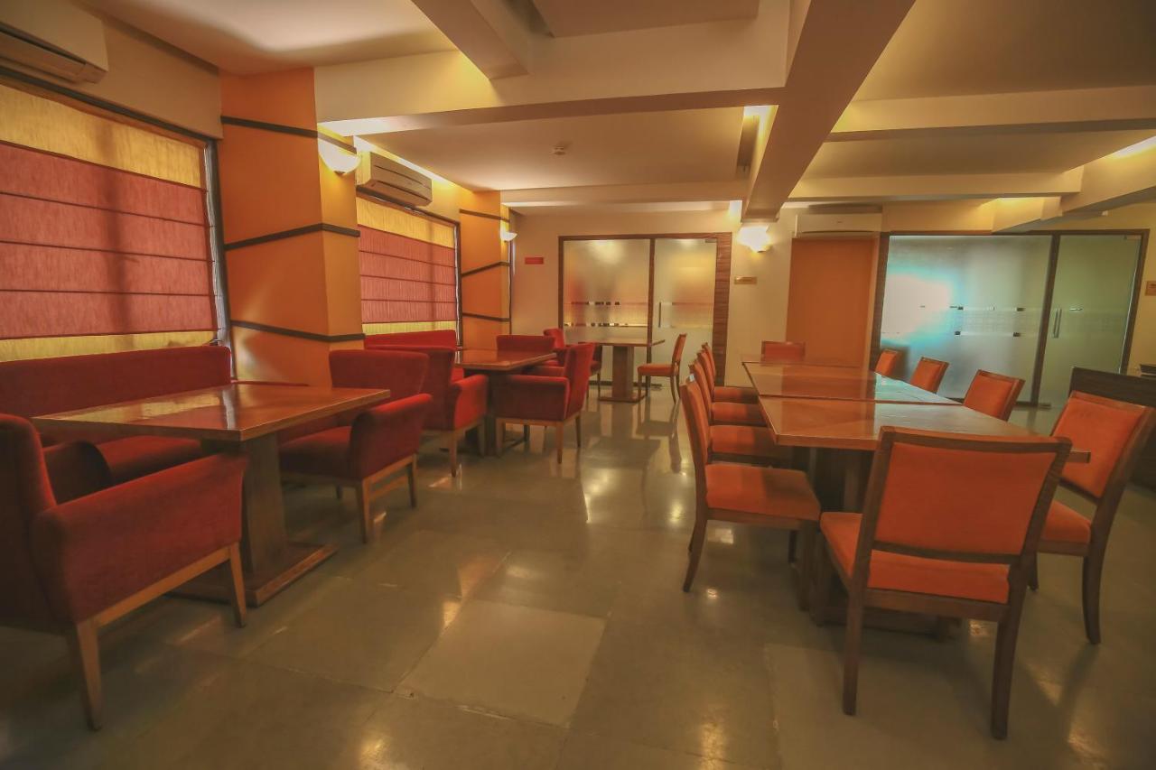 The Gold Haven Hotel Pune Exterior photo