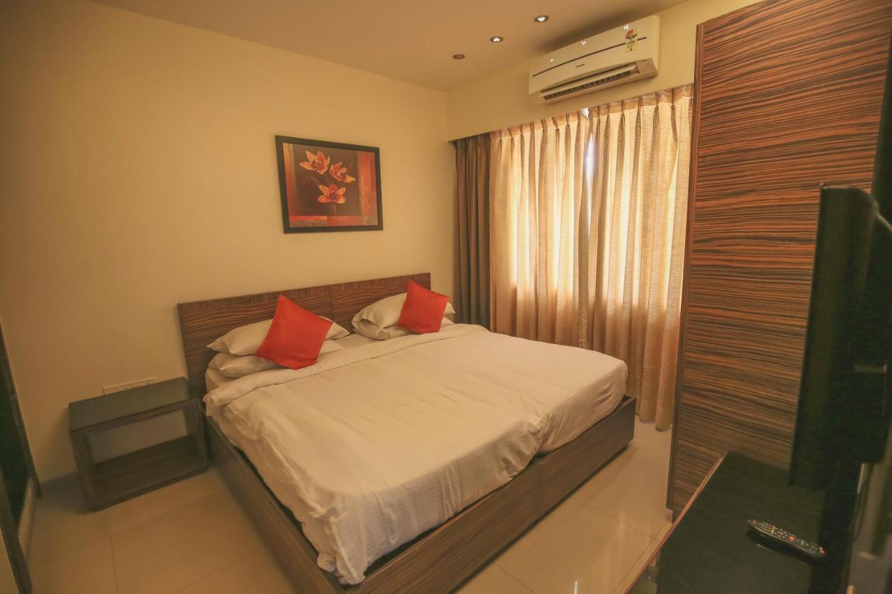 The Gold Haven Hotel Pune Exterior photo